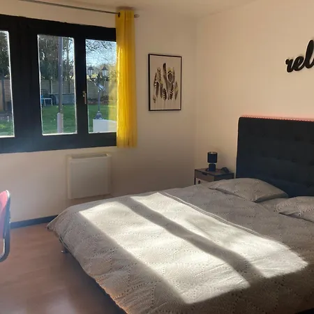 T3 Dans Pavillon Avec Terrasse Et Jardin アパート *