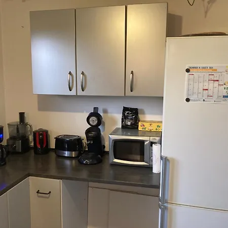 T3 Dans Pavillon Avec Terrasse Et Jardin * ジヴェ