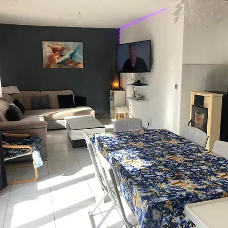 T3 Dans Pavillon Avec Terrasse Et Jardin アパート *