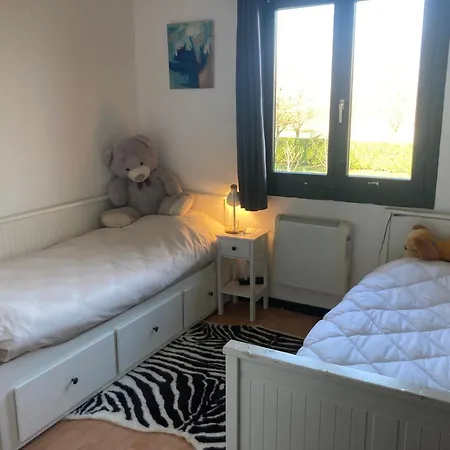 アパート T3 Dans Pavillon Avec Terrasse Et Jardin *