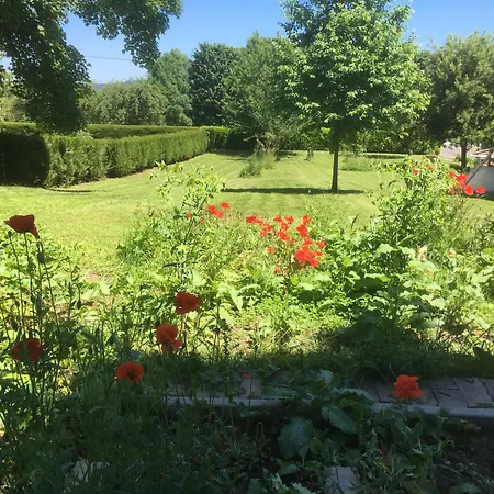 T3 Dans Pavillon Avec Terrasse Et Jardin *